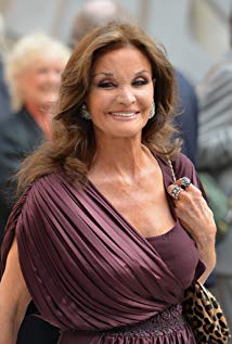 How tall is Kate O'Mara?